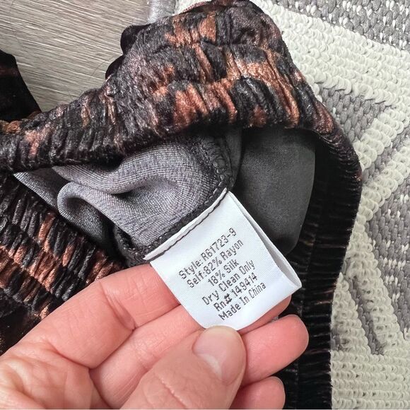 Johnny was French leopard velvet joggers silk blend women’s size S - Picture 7 of 8